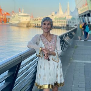 Meet your Posher, Evelyn